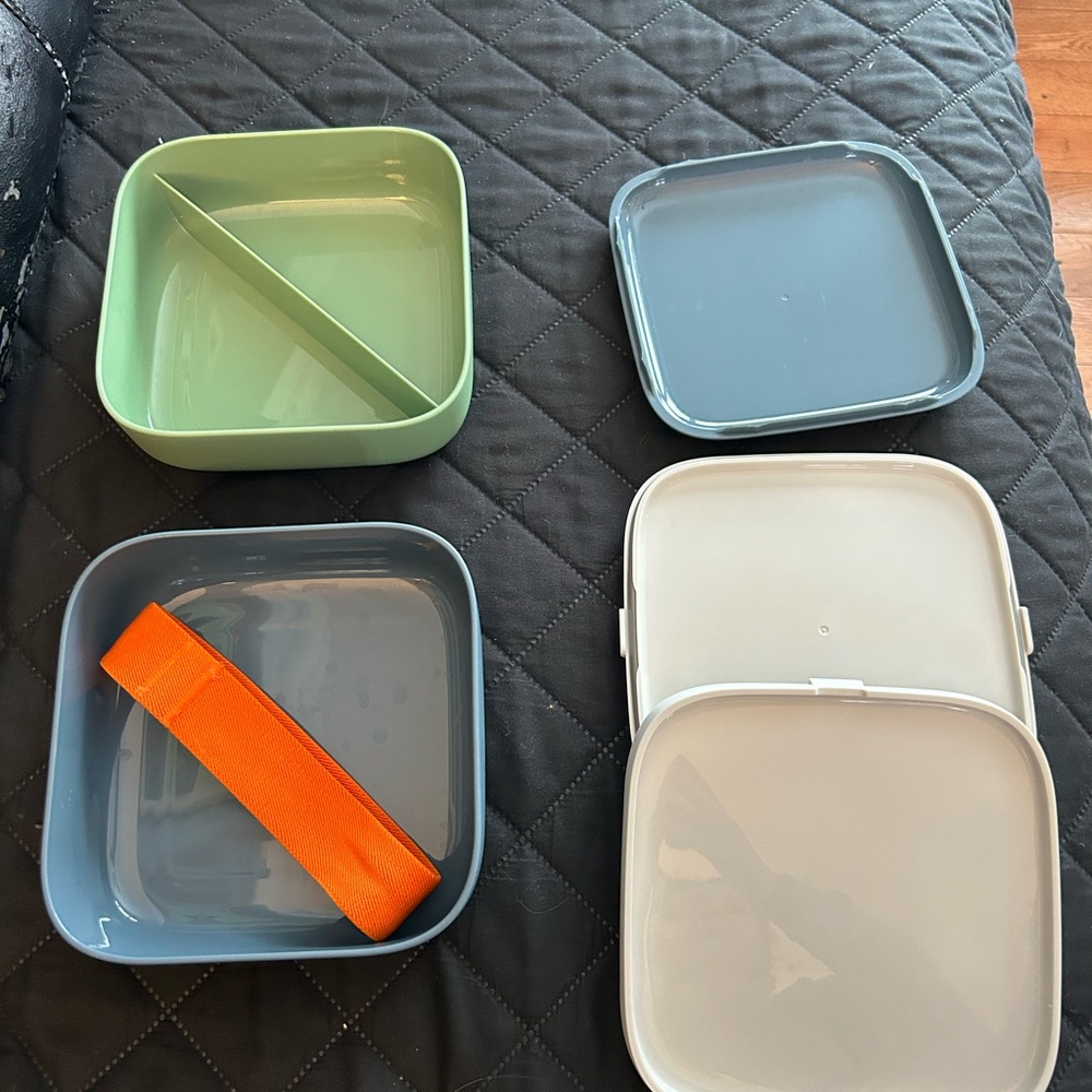 Pampered Chef Bento Box - Picture 2 of 2